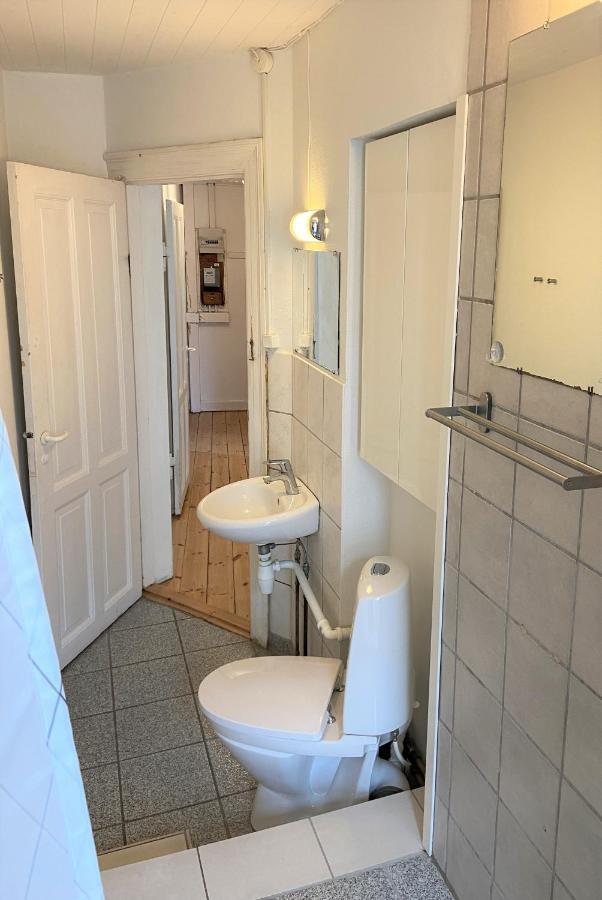 Bright 2-Bedroom Apartment In Elegant Osterbro Kopenhagen Buitenkant foto